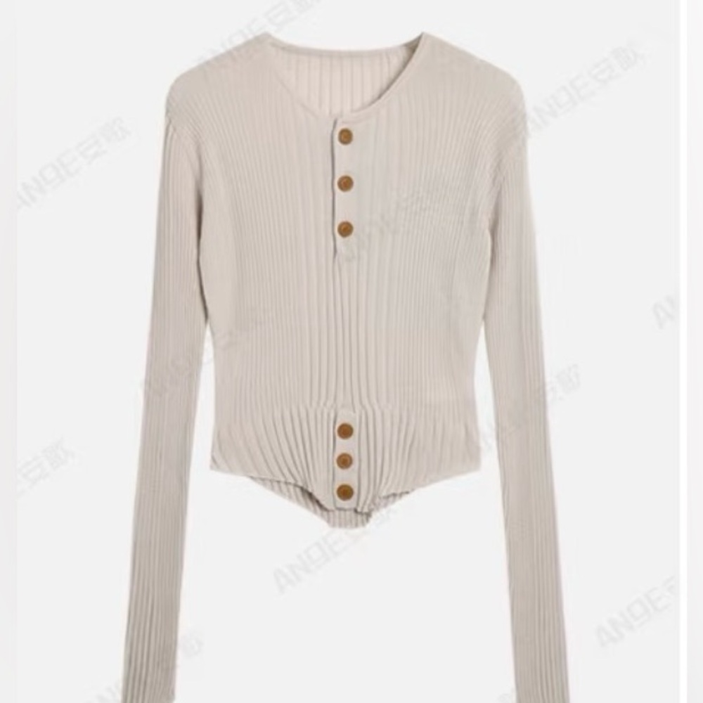 Ribbed Henley Button-Front Long Sleeve Top - Cream